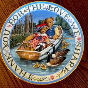 Royal Doulton FineBoneChina Plate “Thank You For The Love We Share” FranklinMint
